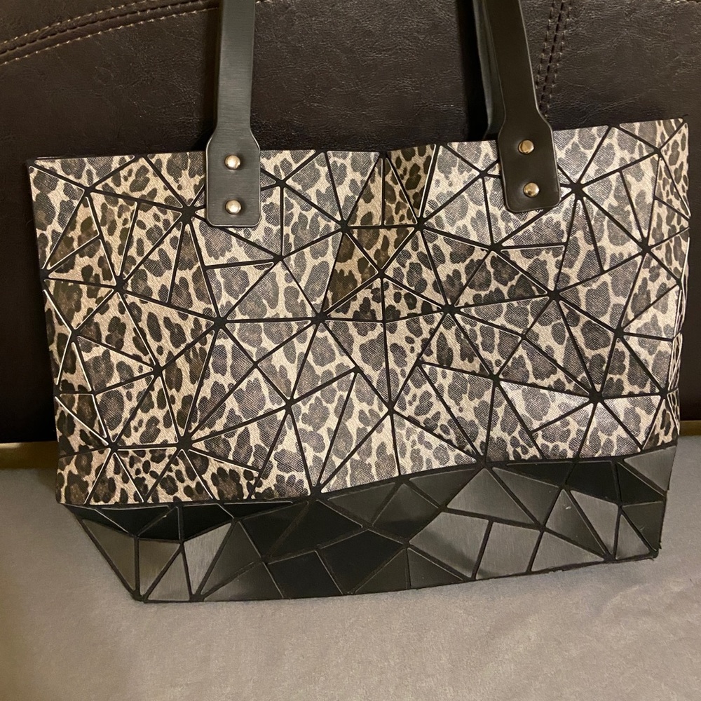 Geometric leopard print purse